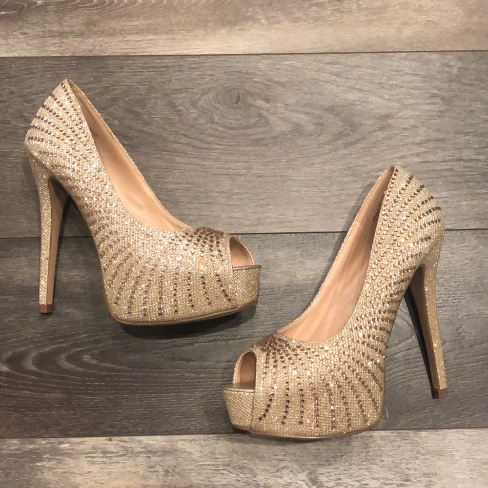 Gold Metallic Pumps